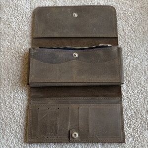 100% Leather Brown Trifold Large Wallet